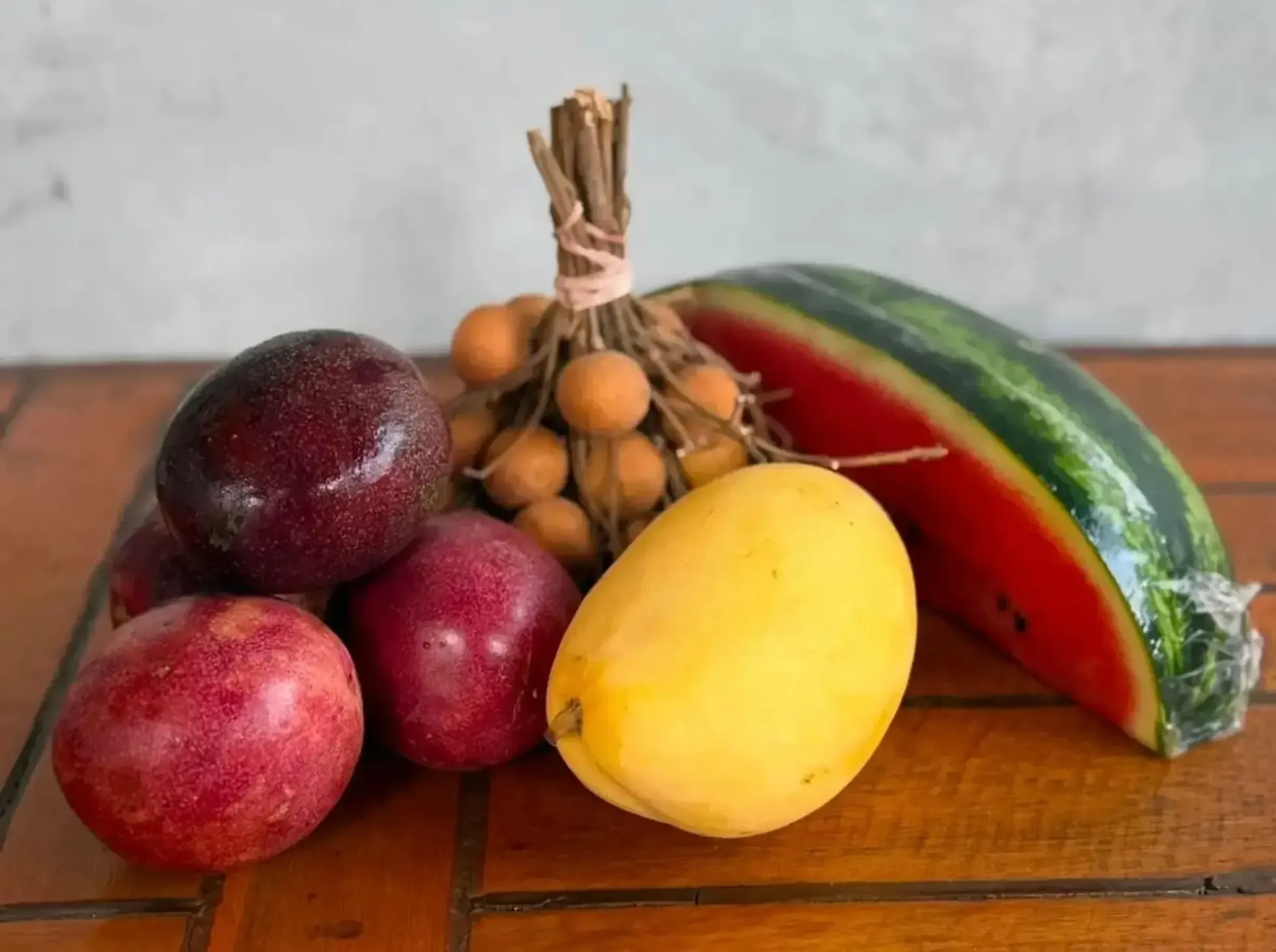 Fruits frais chez Re We Are Choice à Koh Yao Noi