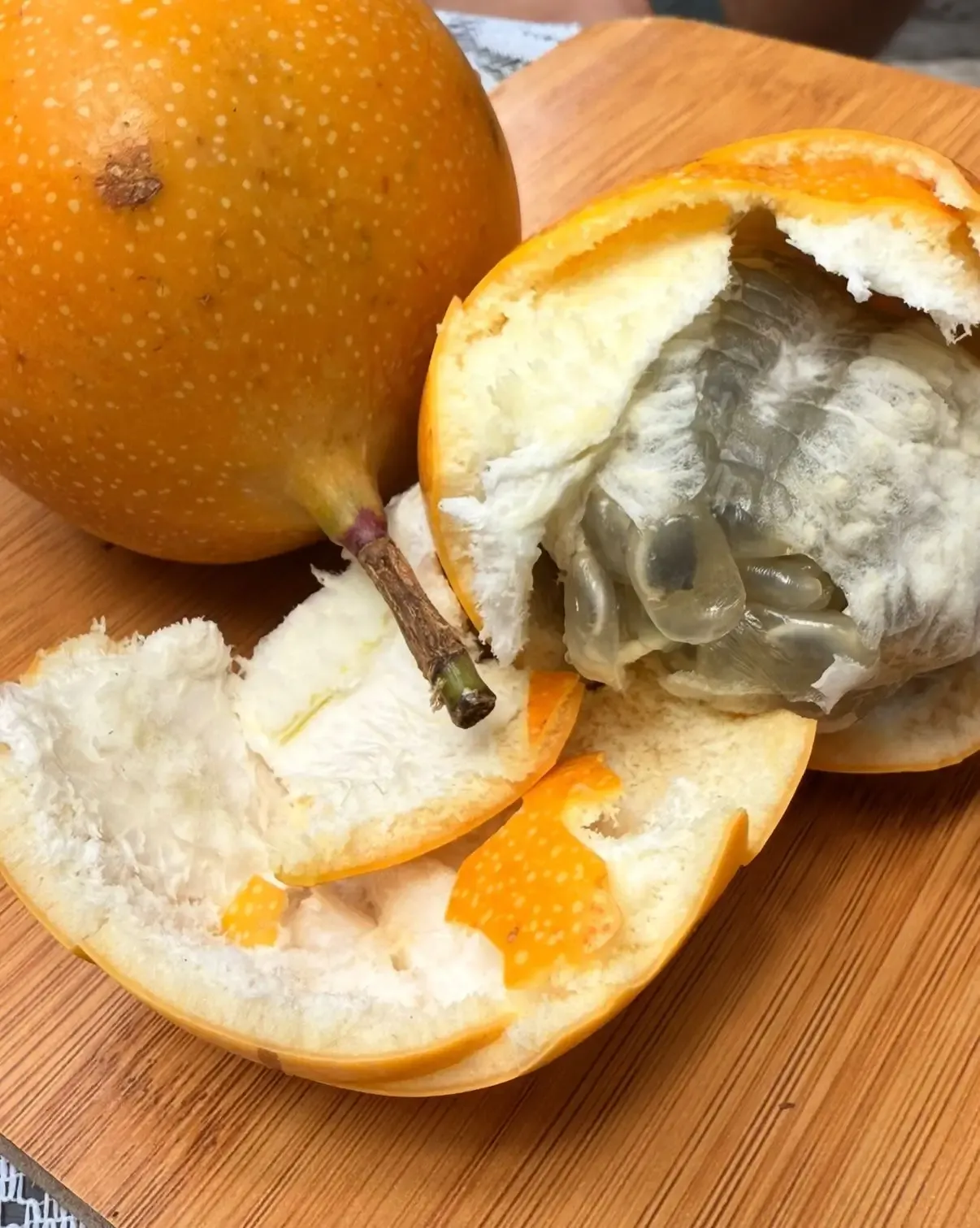 Granadilla mûre, fruit tropical de Colombie