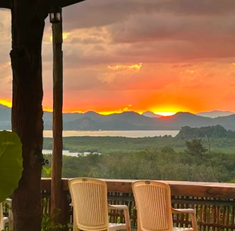 Sunset Mountain View - El mejor atardecer en Koh Yao Noi
