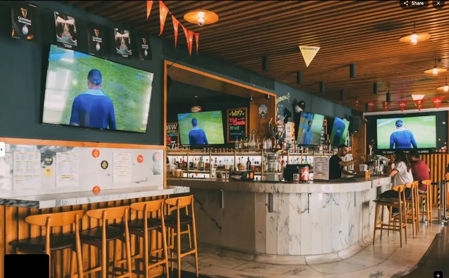 The Couch Sports Bar Cais do Sodré